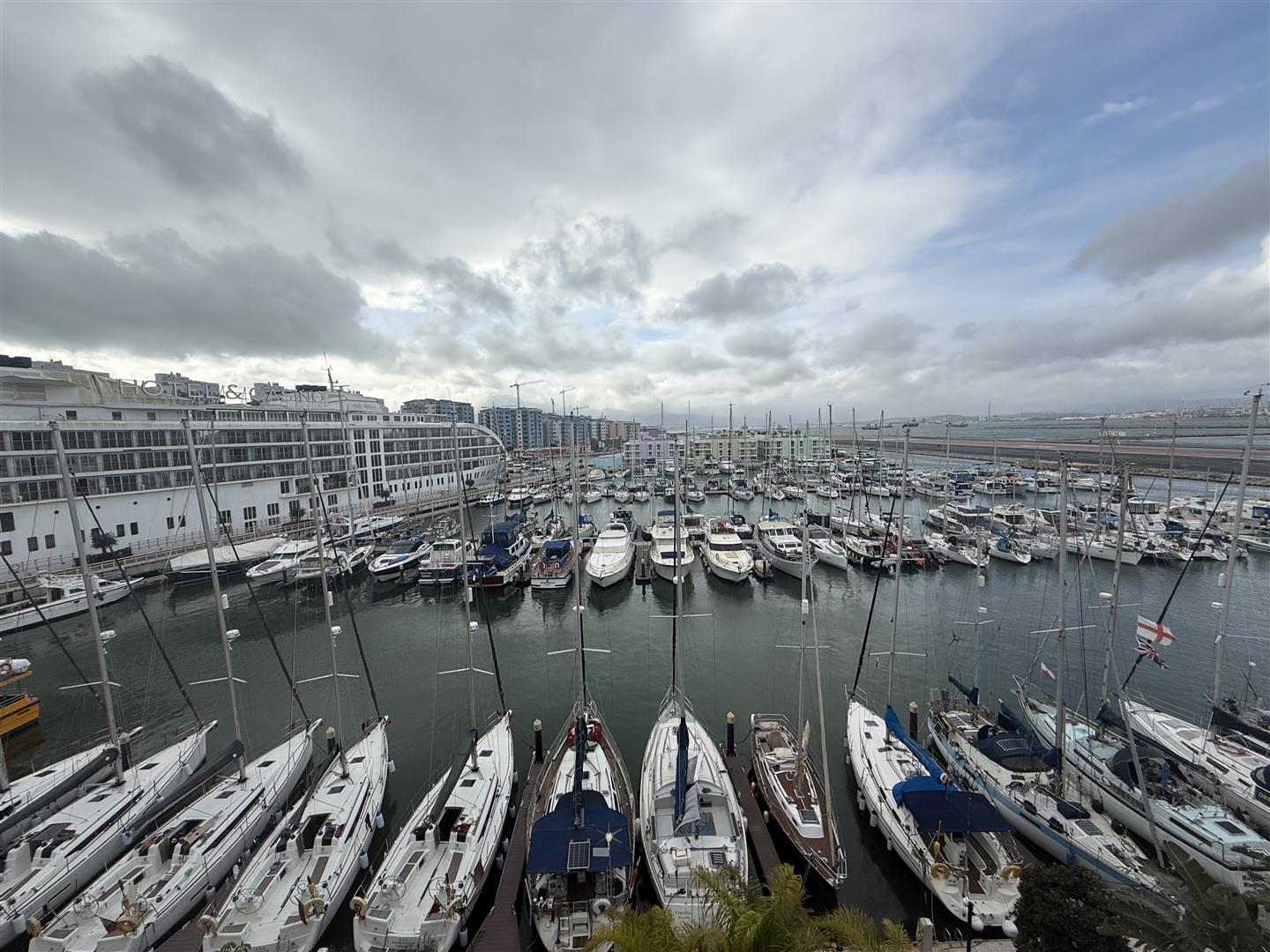 Image of Apartment - 2 Bedrooms - 1 Bathrooms for Rental in Marina Bay-Gibraltar, Image 2